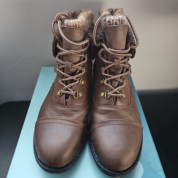 Cliffs by White Mountain Boots Womens 10 M Daley Ankle Bootie Lace Up Comfort - Picture 3 of 10